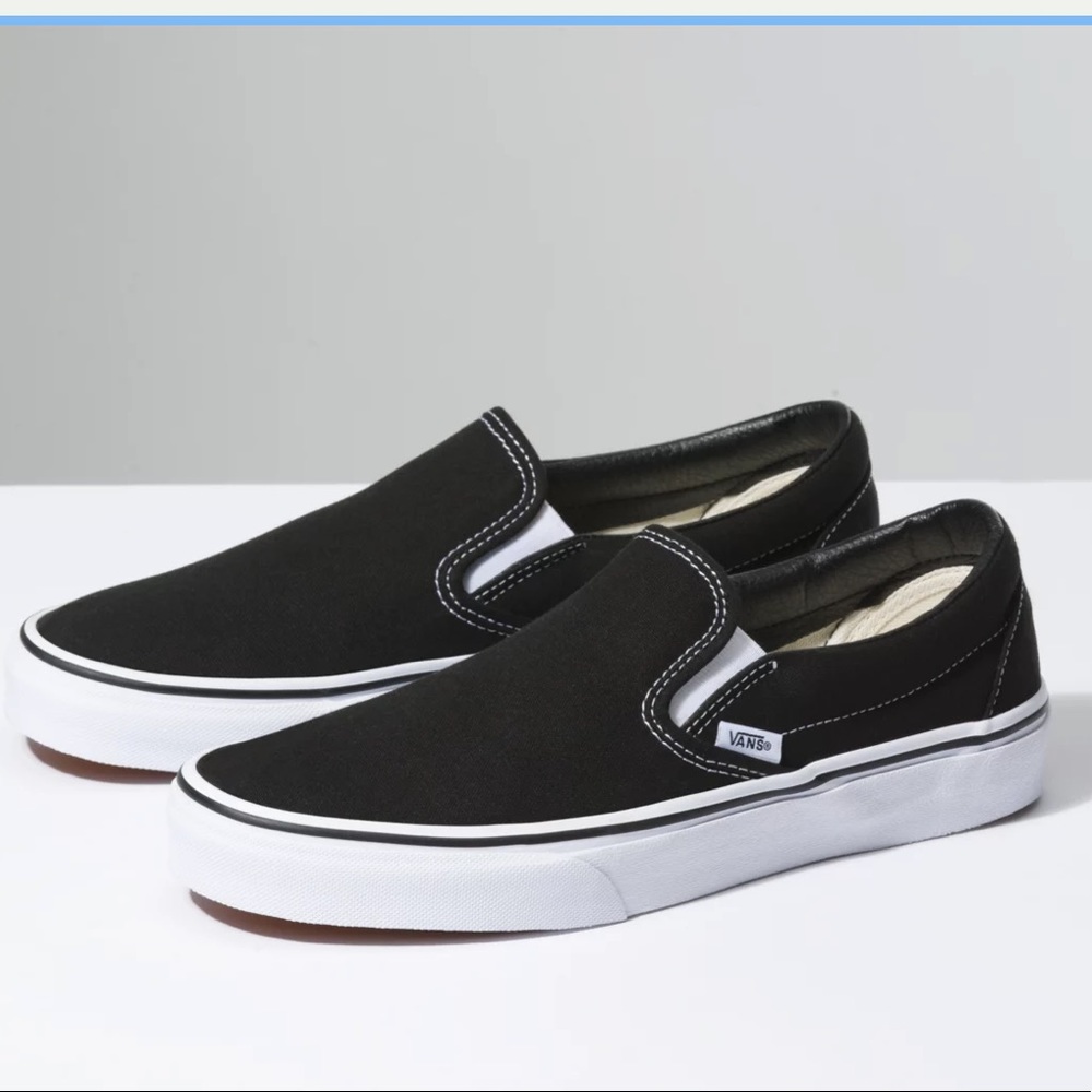 VANS classic slip-on black 7.5 men and 9 women